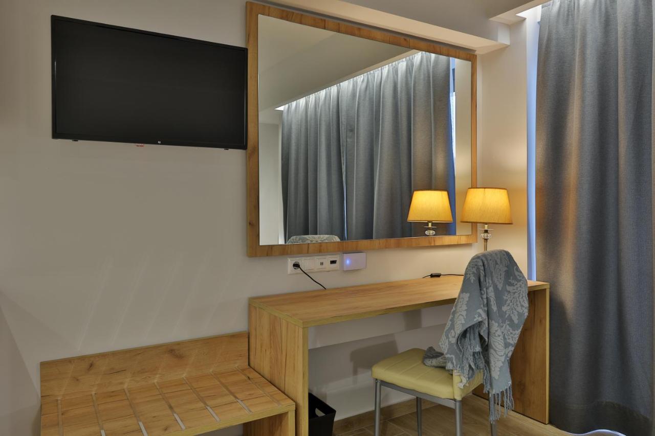 Four Reasons Aparthotel Paralia Katerinis Exterior photo