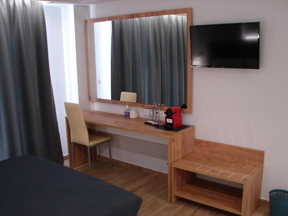 Four Reasons Aparthotel Paralia Katerinis Exterior photo
