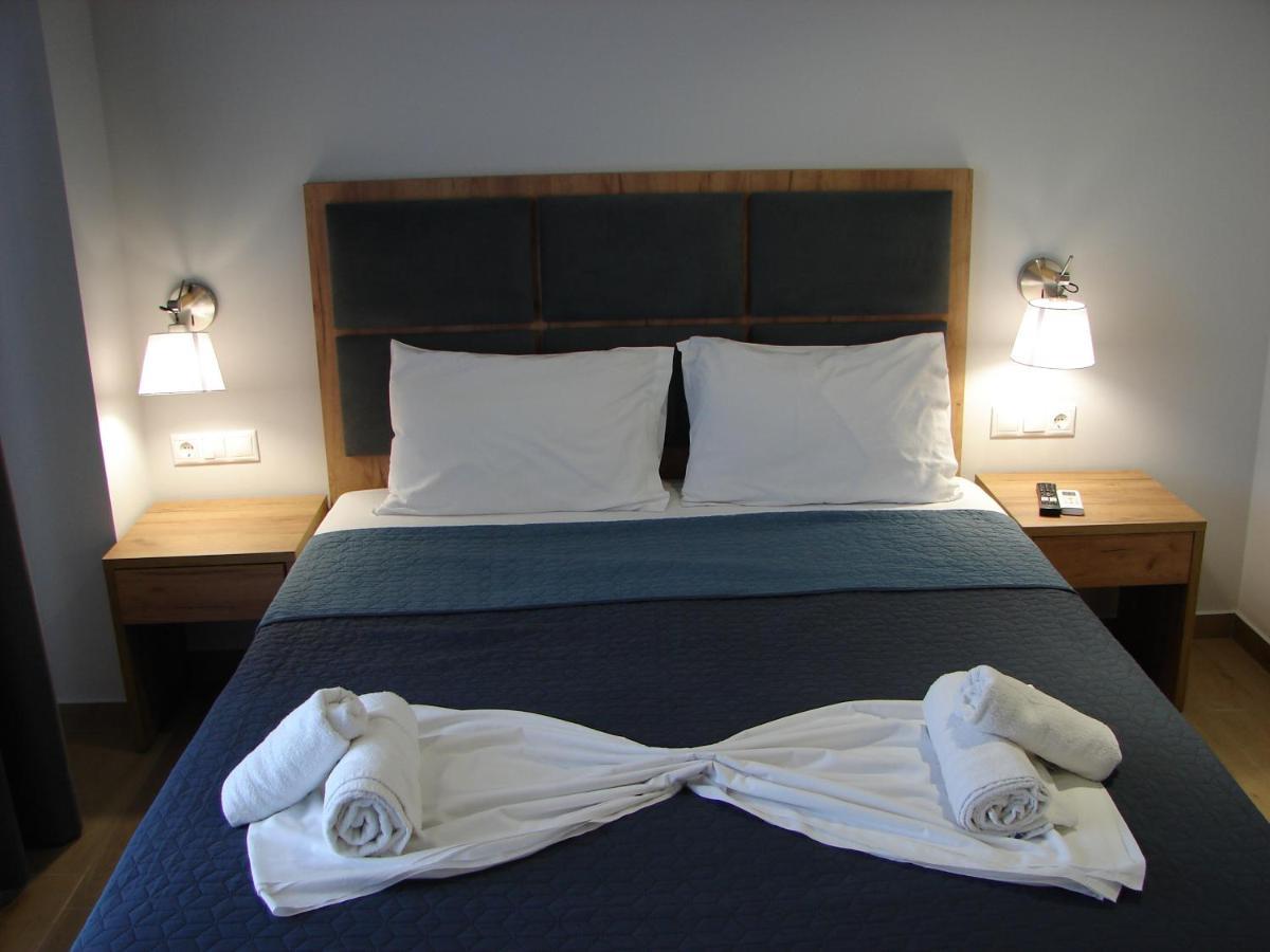 Four Reasons Aparthotel Paralia Katerinis Exterior photo