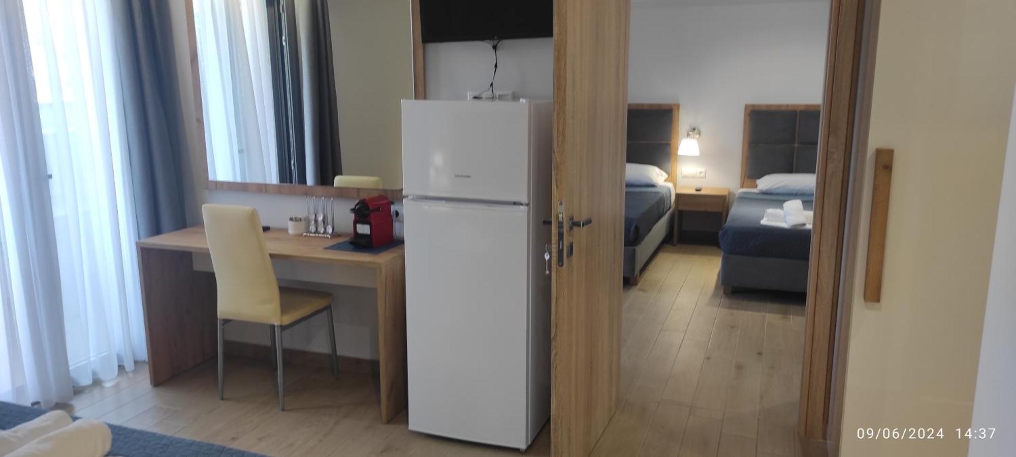 Four Reasons Aparthotel Paralia Katerinis Exterior photo